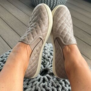 Steve Madden Quilted Ecentrcq Slip-on Shoes